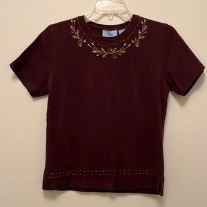 Cute Jane Ashley pullover top. 100% Cotton. Size Medium. Dark Brown.